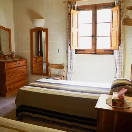 Gozo Rustic With Stunning Views And Swimming Pool *