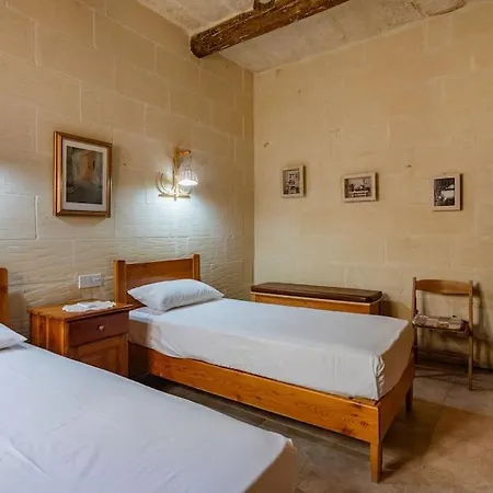 Ferienhaus Gozo Rustic With Stunning Views And Swimming Pool *