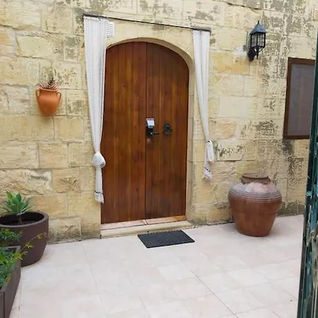 Gozo Rustic With Stunning Views And Swimming Pool Ferienhaus *
