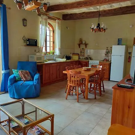 Gozo Rustic With Stunning Views And Swimming Pool Sannat
