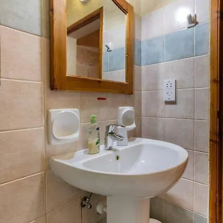 Gozo Rustic With Stunning Views And Swimming Pool Holiday home