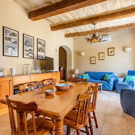 Ferienhaus Gozo Rustic With Stunning Views And Swimming Pool *