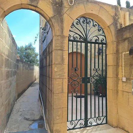 Gozo Rustic With Stunning Views And Swimming Pool Nyaraló
