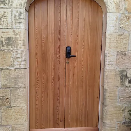 Gozo Rustic With Stunning Views And Swimming Pool Holiday home *