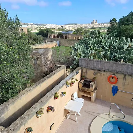 Gozo Rustic With Stunning Views And Swimming Pool Holiday home Sannat