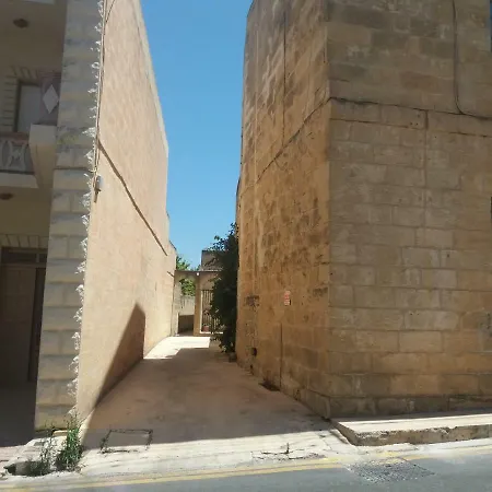 Gozo Rustic With Stunning Views And Swimming Pool בית נופש Sannat