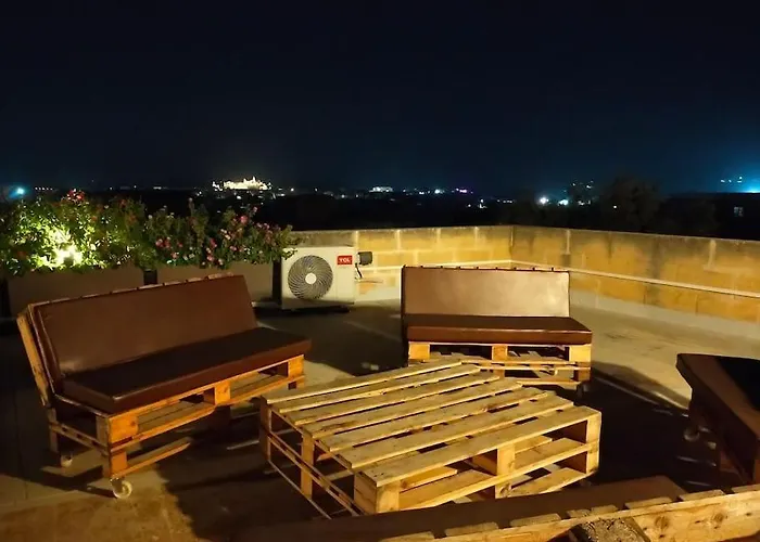 Ferienhaus Gozo Rustic With Stunning Views And Swimming Pool Sannat