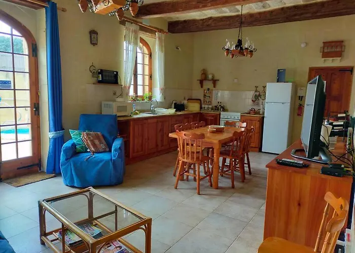 Gozo Rustic With Stunning Views And Swimming Pool Sannat