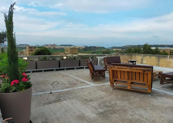 Ferienhaus Gozo Rustic With Stunning Views And Swimming Pool